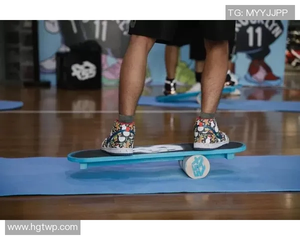 杭州滑板队配合引发热议队员间默契与争议并存的背后故事 杭州滑板队配合引发热议队员间默契与争议并存的背后故事